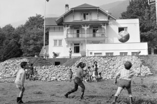 La Maison Terre des Hommes de Massongex à ses débuts en 1970